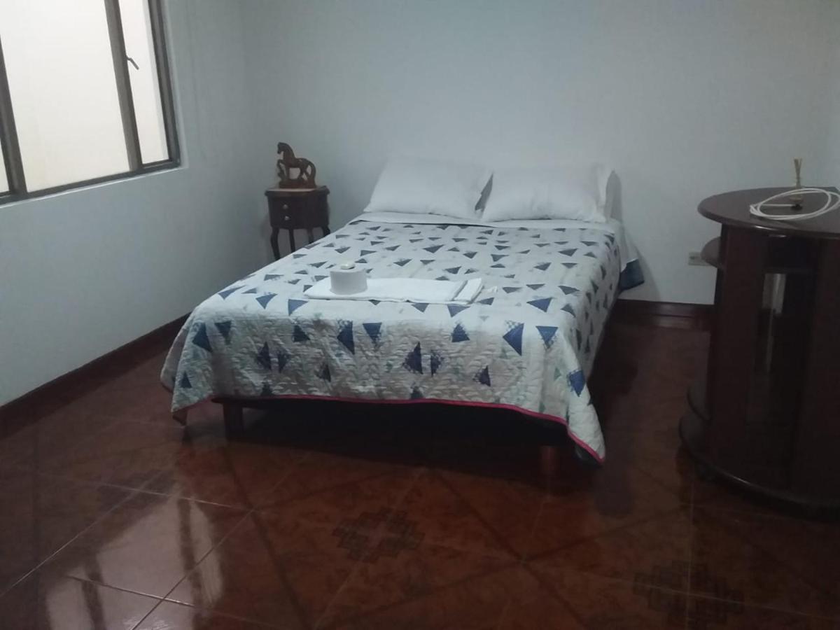 Habitación con baño privado cerca al aeropuerto Bogotá Exterior foto